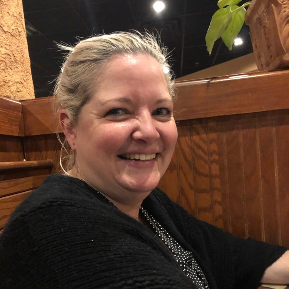 Meet your Posher, Emily - Picture 1 of 1